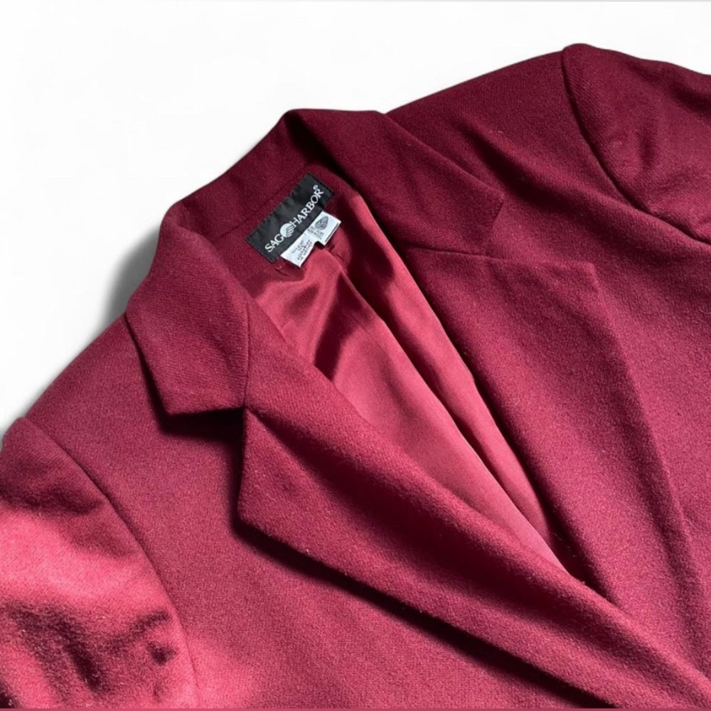 Sag Harbor women’s burgundy blazer, size 12